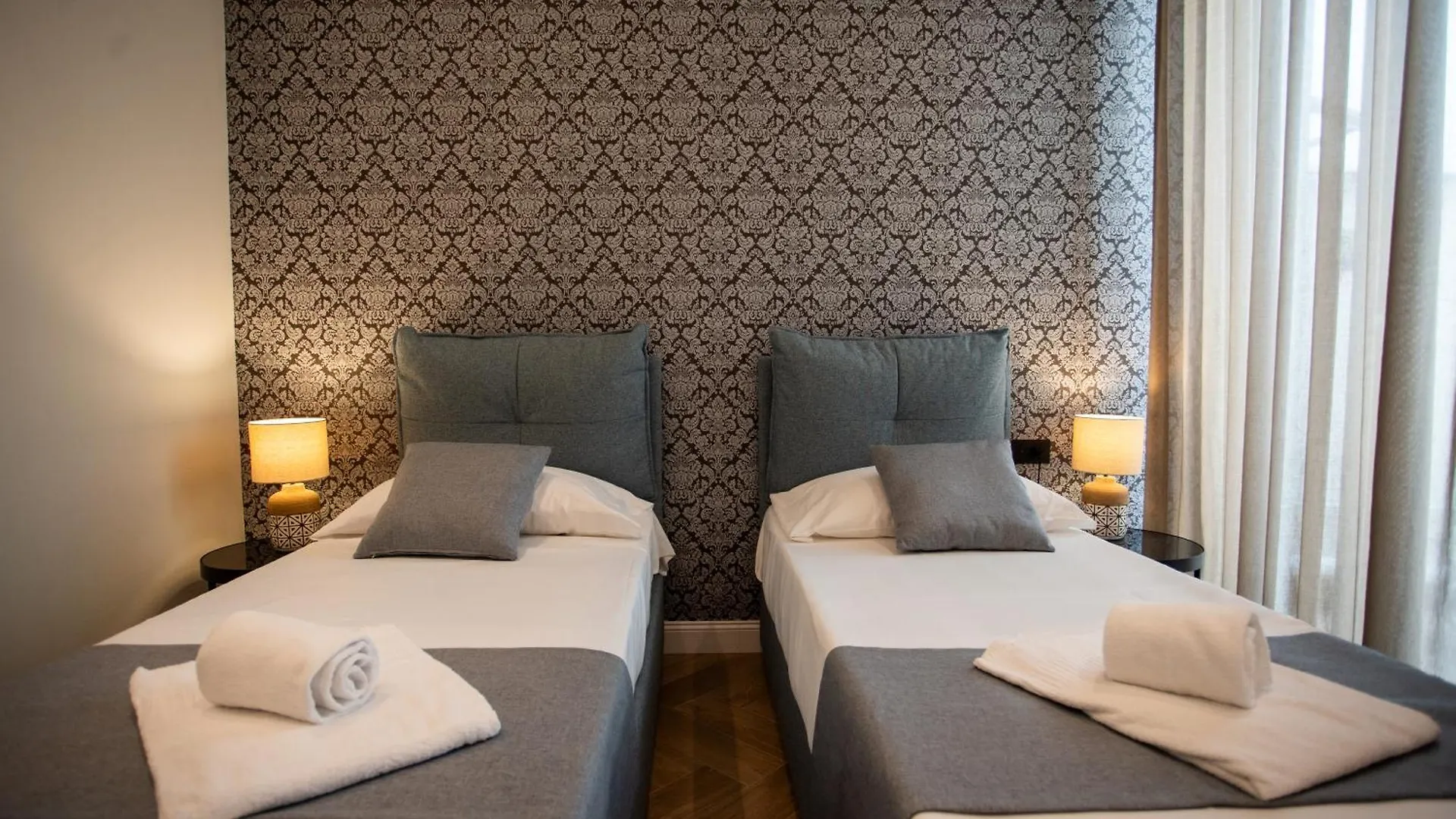Boemi Smart Suites Неаполь 0*,