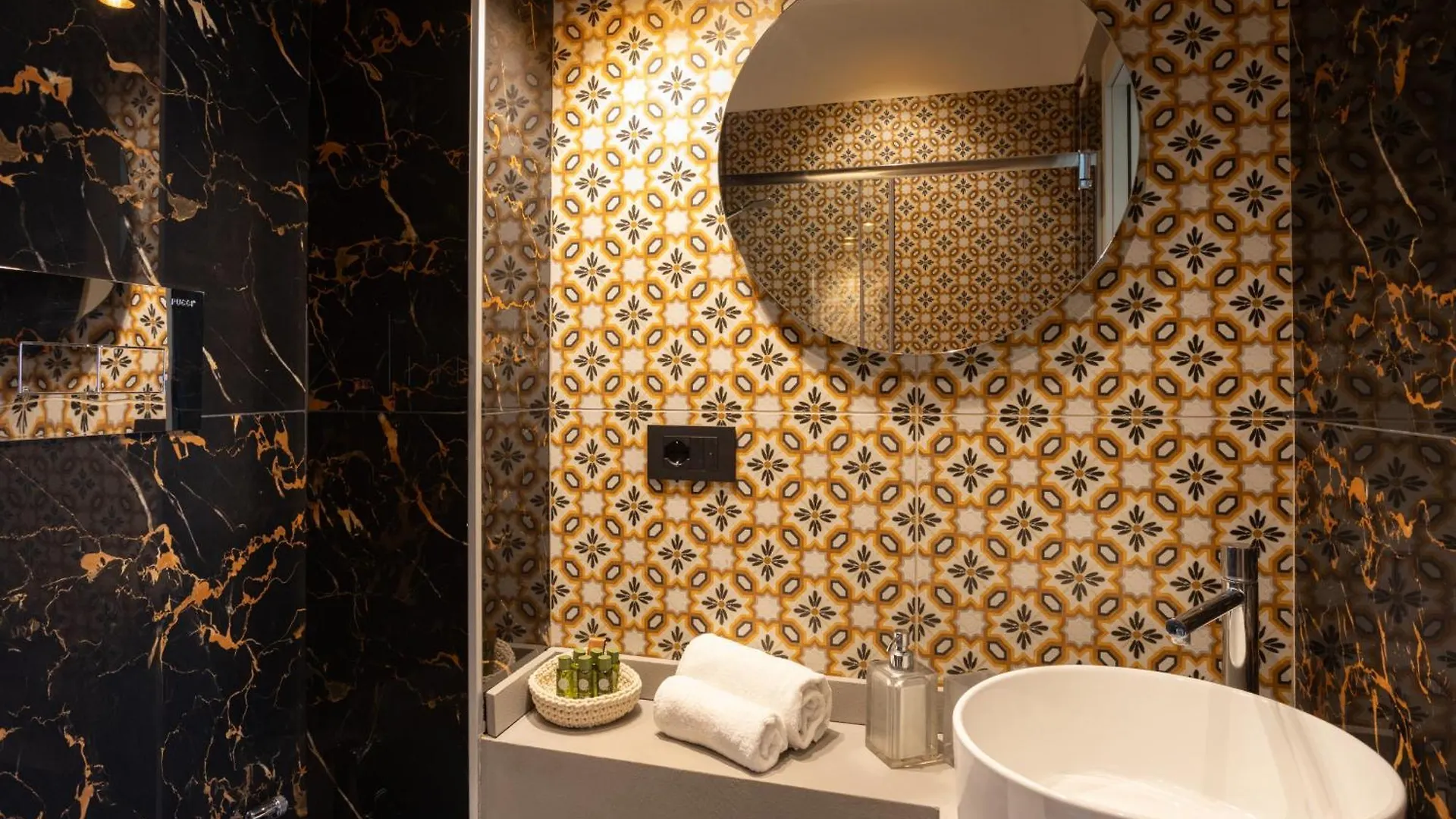 Boemi Smart Suites Неаполь