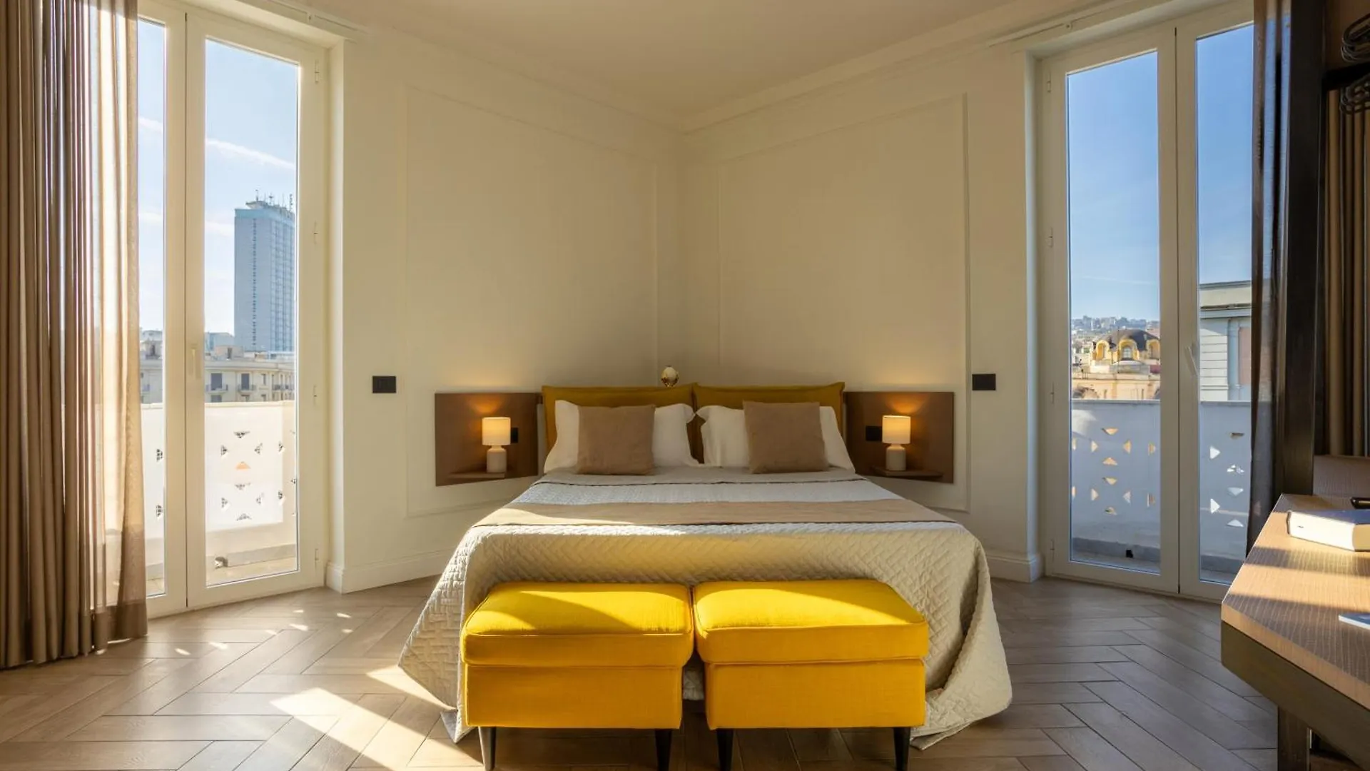 Boemi Smart Suites Неаполь